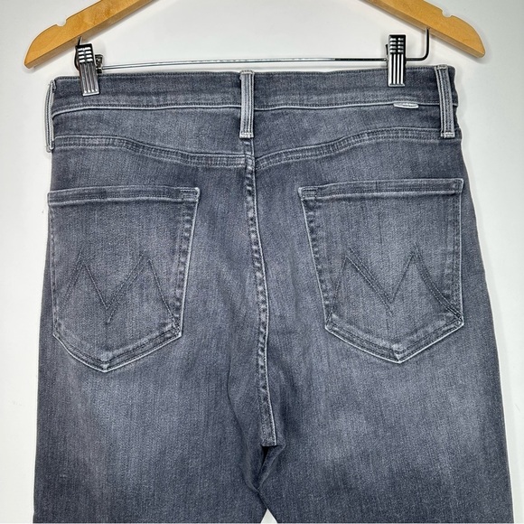 MOTHER High Waisted Rider Skimp Jeans in Bars & Phrases Size 31 - Picture 5 of 11